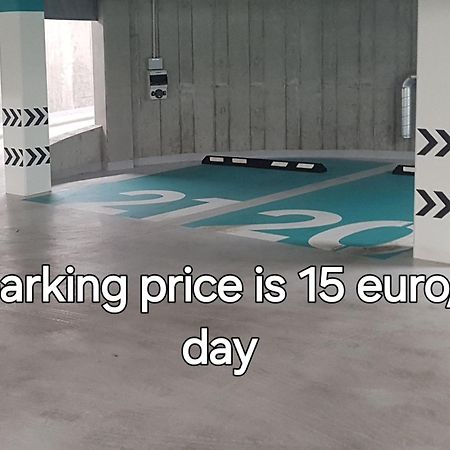 Happy Inn Egle, Self Check-In-24-7, A-C, Parking-In-The-Underground-Garage VNO Exterior foto